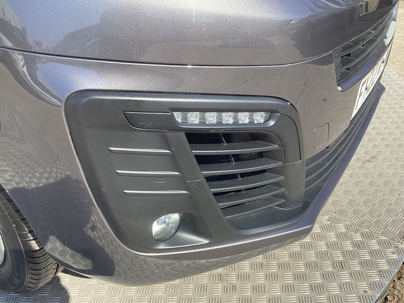 Vauxhall Turbo D 3100 Sportive LWB L/R A/C Euro 6