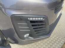 Vauxhall Vivaro Turbo D 3100 Sportive LWB L/R A/C Euro 6 