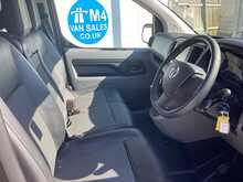 Vauxhall Vivaro Turbo D 3100 Sportive LWB L/R A/C Euro 6 
