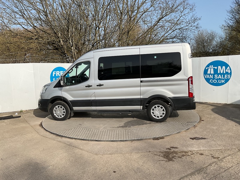 Ford 350 EcoBlue Trend 12 Seater 