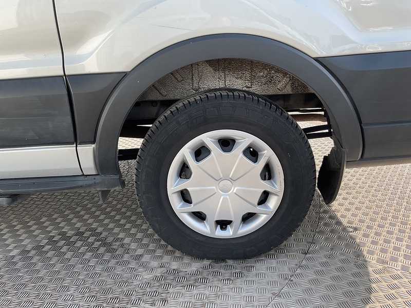 Ford 350 EcoBlue Trend 12 Seater 