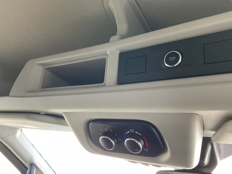 Ford 350 EcoBlue Trend 12 Seater 