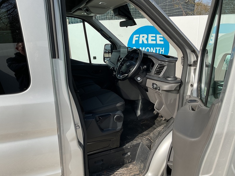 Ford 350 EcoBlue Trend 12 Seater 