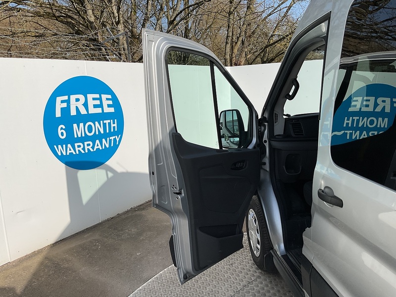 Ford 350 EcoBlue Trend 12 Seater 