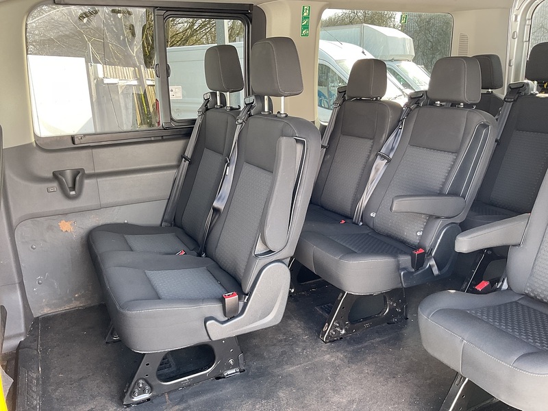 Ford 350 EcoBlue Trend 12 Seater 