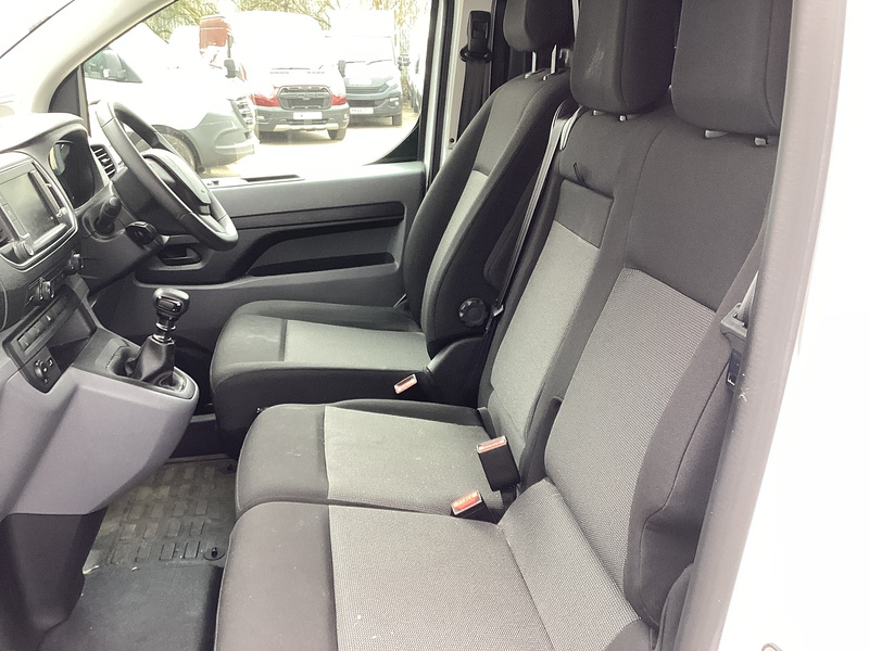 Peugeot BlueHDi 1000 Professional Premium LWB Euro 6