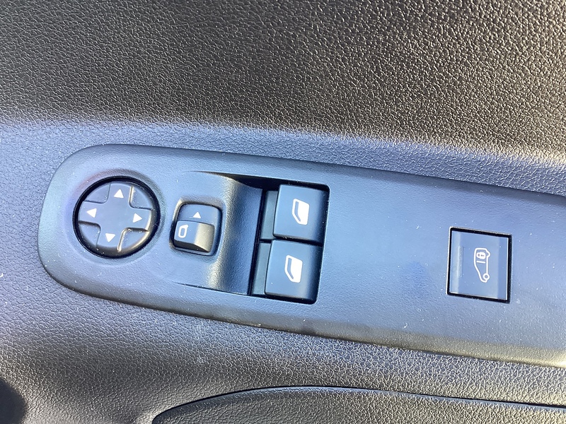 Peugeot BlueHDi 1000 Professional SWB Euro 6 **NO VAT**