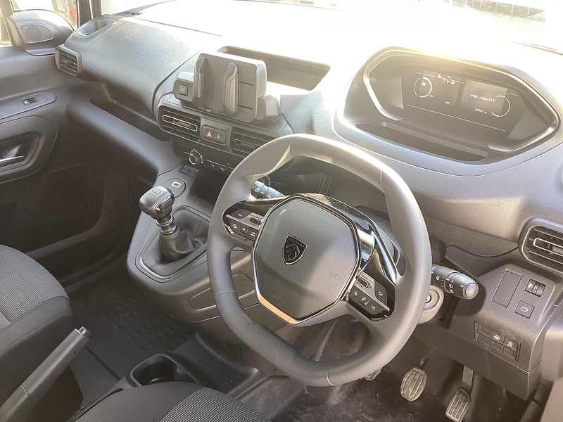 Peugeot BlueHDi 1000 Professional SWB Euro 6 **NO VAT**