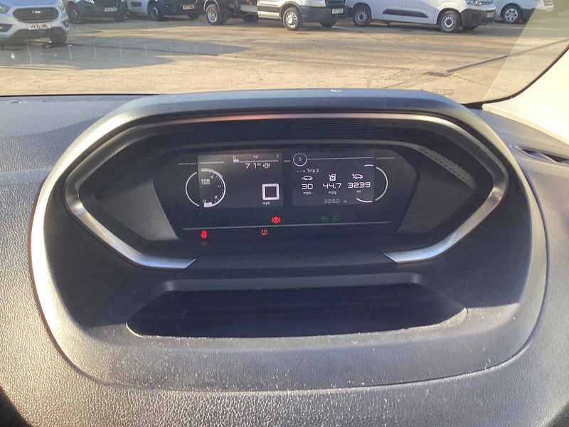 Peugeot BlueHDi 1000 Professional SWB Euro 6 **NO VAT**