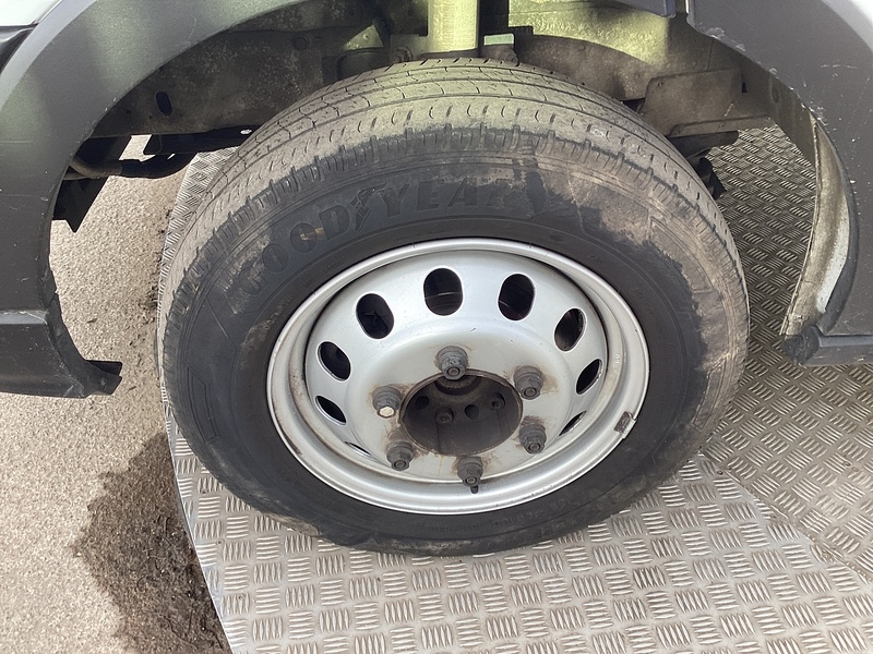 Ford 350 EcoBlue Leader Luton Lwb With T/lift A/C Euro 6 L=13ft 7