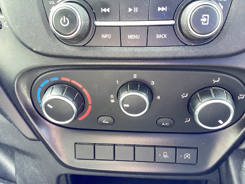 Iveco D HPI 14V 35C 3000 Tipper A/C Euro 6 L=11FT