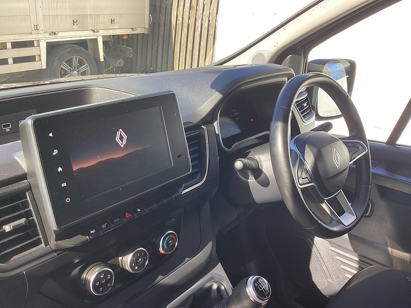 Renault dCi Blue SL30 Extra SWB L/R Euro 6