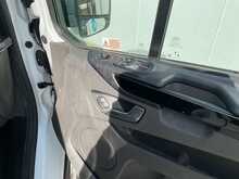 Ford Transit Custom Crew Van 320 EcoBlue Limited 