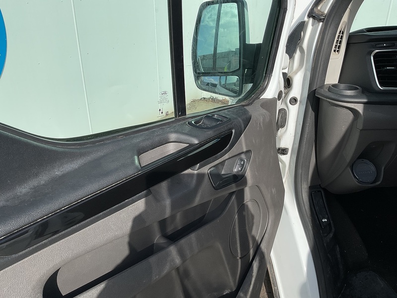 Ford 2.0 320 EcoBlue Limited Crew Van  Diesel Auto L1 H1 Euro 6 (170 ps)