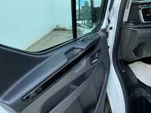 Ford Transit Custom Crew Van 320 EcoBlue Limited SWB Euro 6 