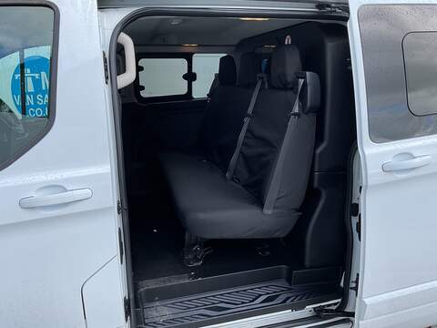 Ford Transit Custom Crew Van, 2.0 320 EcoBlue Limited Crew Van  Diesel Auto L1 H1 Euro 6 (170 ps)
