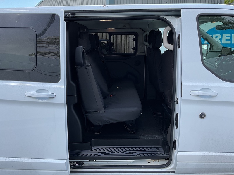 Ford 320 EcoBlue Limited SWB Euro 6
