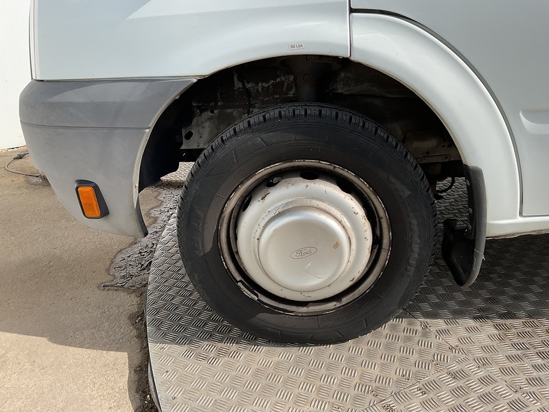 Ford 2.2 TDCi 430 HDT Minibus 5dr Diesel Manual RWD L4 H2 (133 bhp)