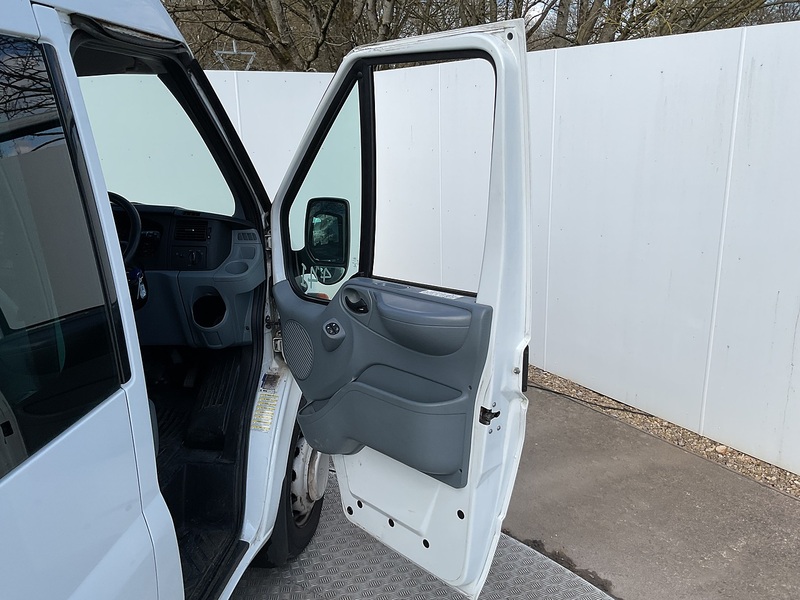 Ford 2.2 TDCi 430 HDT Minibus 5dr Diesel Manual RWD L4 H2 (133 bhp)