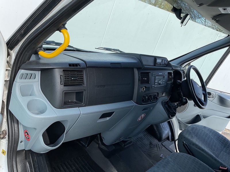 Ford 2.2 TDCi 430 HDT Minibus 5dr Diesel Manual RWD L4 H2 (133 bhp)