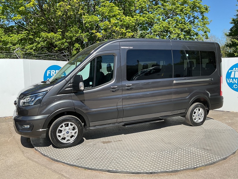 Ford 410 EcoBlue Limited 15 Seater 