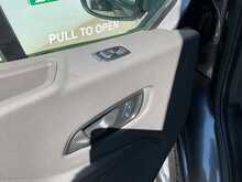 Ford Transit 410 EcoBlue Limited 15 Seater 