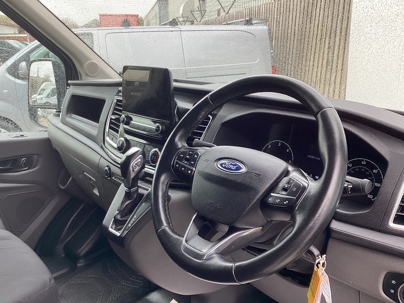 Ford 350 EcoBlue Limited M/R LWB A/C Euro 6 **NO VAT**