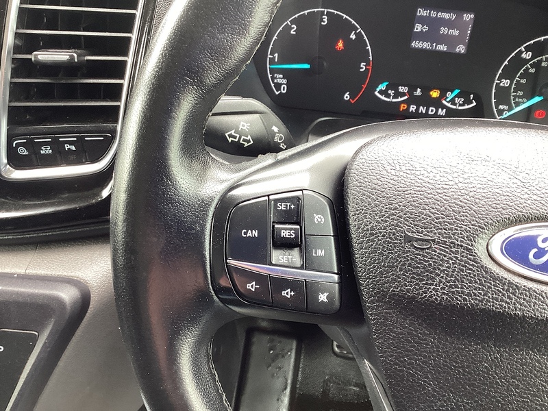 Ford 350 EcoBlue Limited M/R LWB A/C Euro 6 **NO VAT**