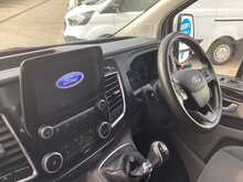 Ford Transit Custom 320 EcoBlue Limited Crewcab LWB L/R Euro 6 
