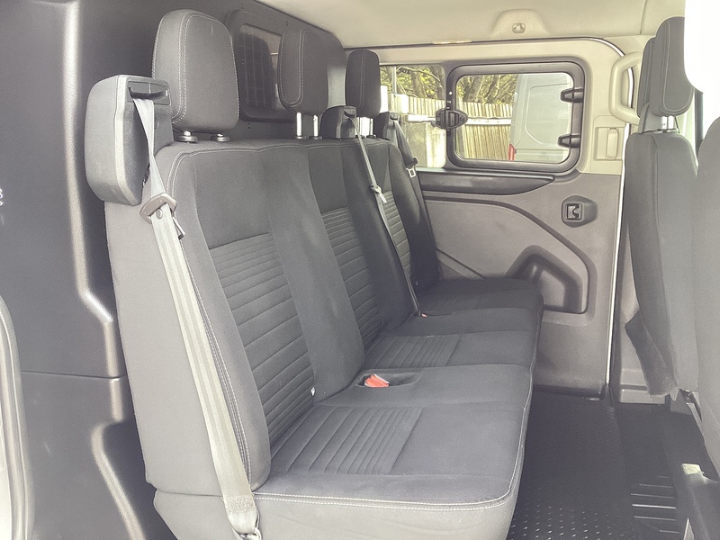 Ford 320 EcoBlue Limited Crewcab LWB L/R Euro 6