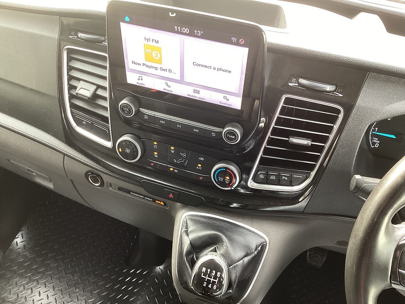 Ford 320 EcoBlue Limited Crewcab LWB L/R Euro 6