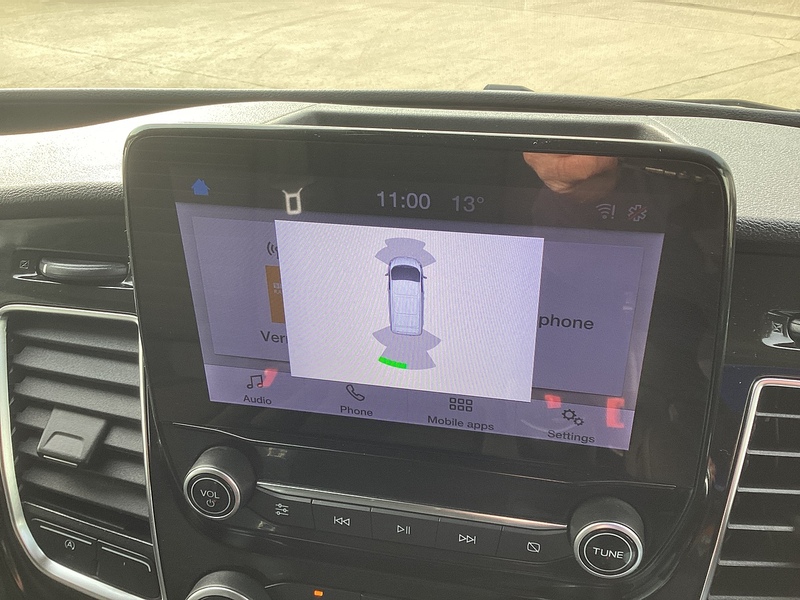 Ford 320 EcoBlue Limited Crewcab LWB L/R Euro 6