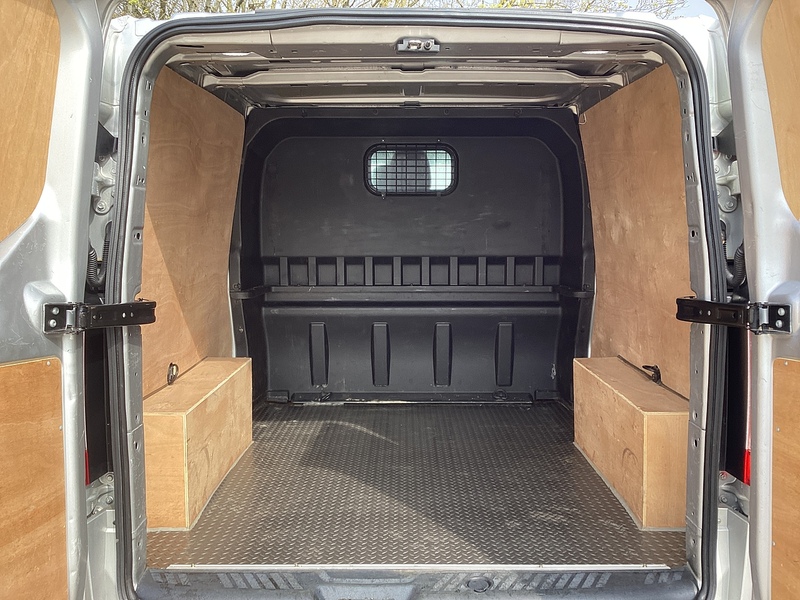 Ford 320 EcoBlue Limited Crewcab LWB L/R Euro 6