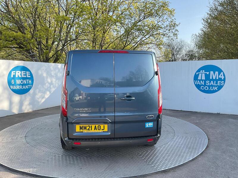 Ford 300 EcoBlue Active SWB L/R A/C Euro 6
