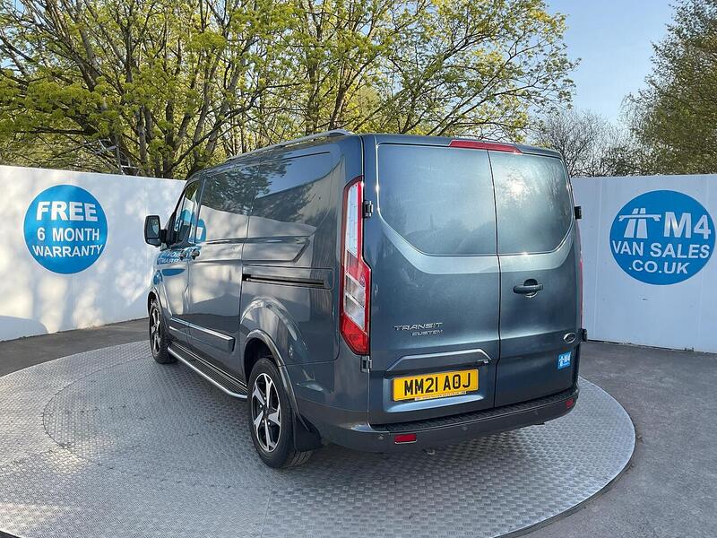 Ford 300 EcoBlue Active SWB L/R A/C Euro 6