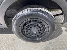 Ford Transit 290 EcoBlue Leader MWB M/R A/C Euro 6 