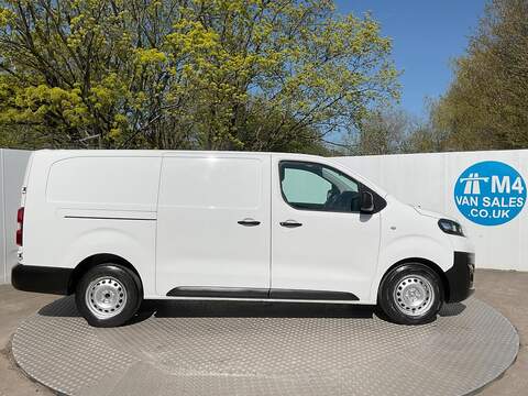 Vauxhall Vivaro, Turbo D 2900 Dynamic LWB L/R A/C Euro 6