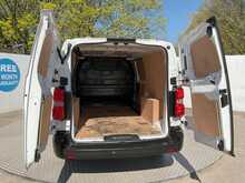 Vauxhall Vivaro Turbo D 2900 Dynamic LWB L/R A/C Euro 6 