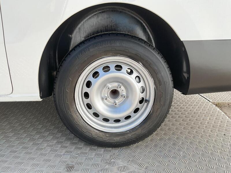 Vauxhall Turbo D 2900 Dynamic LWB L/R A/C Euro 6