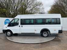 Ford Transit 430 17 Seater 135ps TDCi 430 