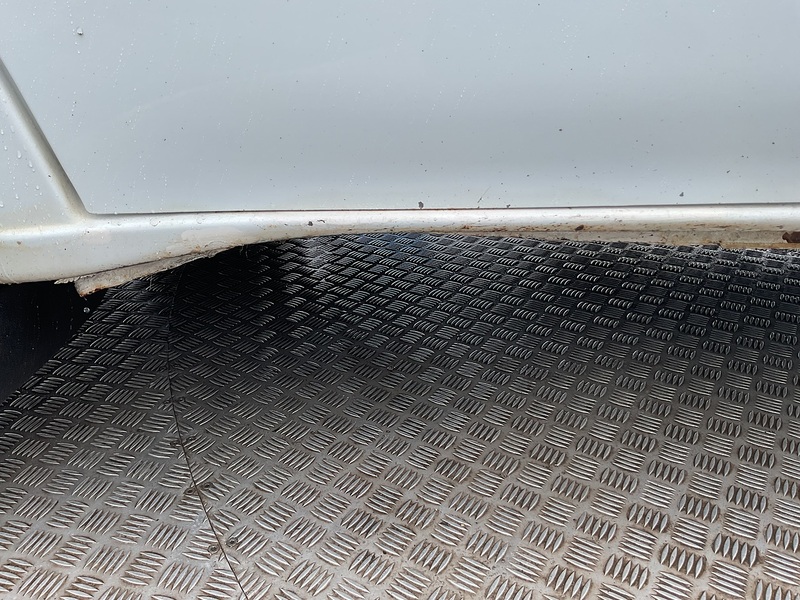 Ford 2.2 TDCi 430 HDT Minibus 5dr Diesel Manual RWD L4 H2 (133 bhp)