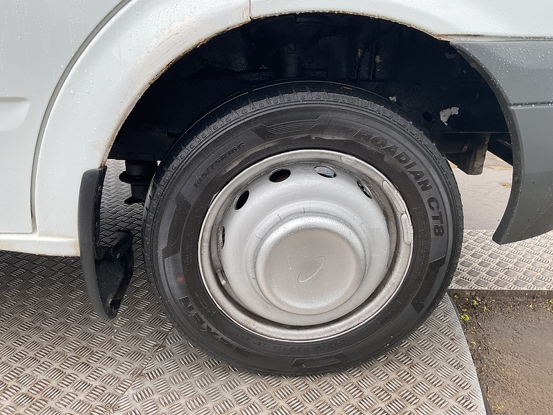 Ford 2.2 TDCi 430 HDT Minibus 5dr Diesel Manual RWD L4 H2 (133 bhp)