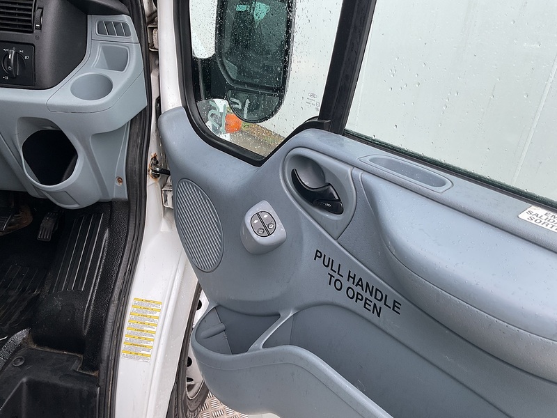 Ford 2.2 TDCi 430 HDT Minibus 5dr Diesel Manual RWD L4 H2 (133 bhp)