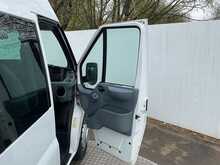 Ford Transit 430 17 Seater 135ps TDCi 430 