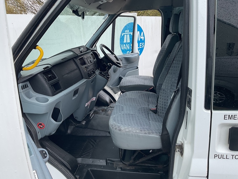Ford 2.2 TDCi 430 HDT Minibus 5dr Diesel Manual RWD L4 H2 (133 bhp)