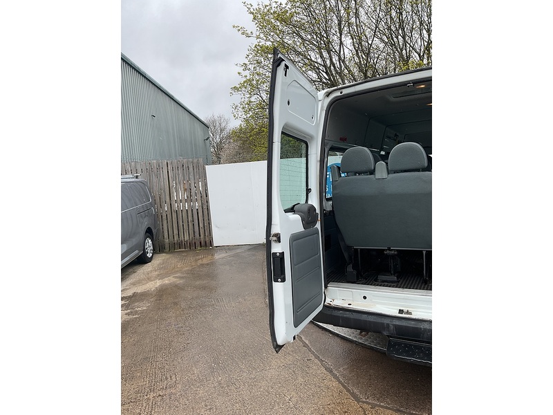Ford 2.2 TDCi 430 HDT Minibus 5dr Diesel Manual RWD L4 H2 (133 bhp)