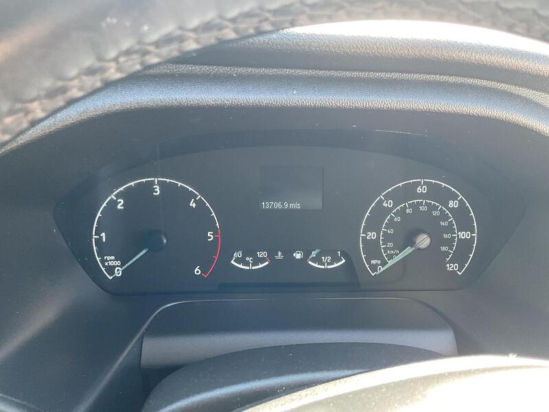 Ford 280 EcoBlue Limited SWB Euro 6  A/C **NO VAT**