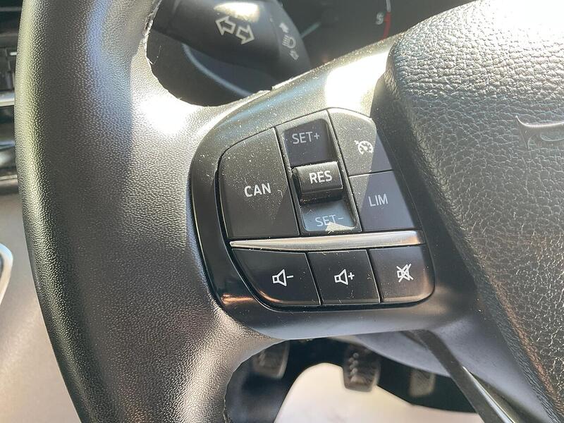 Ford 280 EcoBlue Limited SWB Euro 6  A/C **NO VAT**