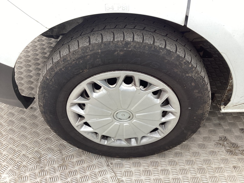 Ford 320 EcoBlue SWB L/R Euro 6 **NO VAT**