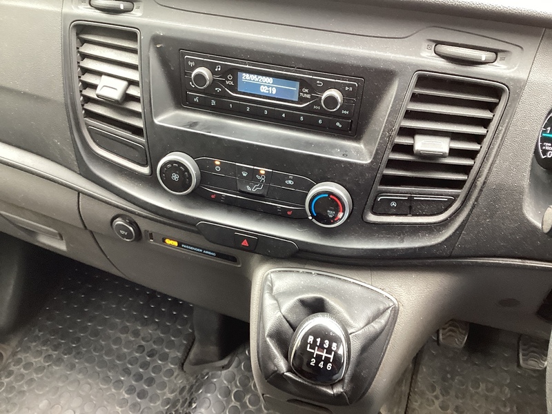 Ford 320 EcoBlue SWB L/R Euro 6 **NO VAT**